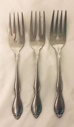 - Stainless Oneida Deluxe Strathmore / Royal York / Heritage